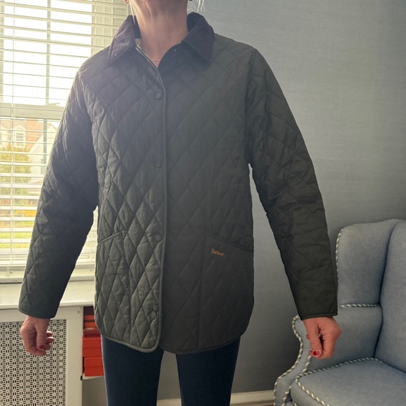 Barbour Quilted Jacket – Size US 10 (UK 14) - Picture 12 of 14